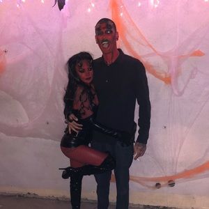 Meet your Posher, Felicia